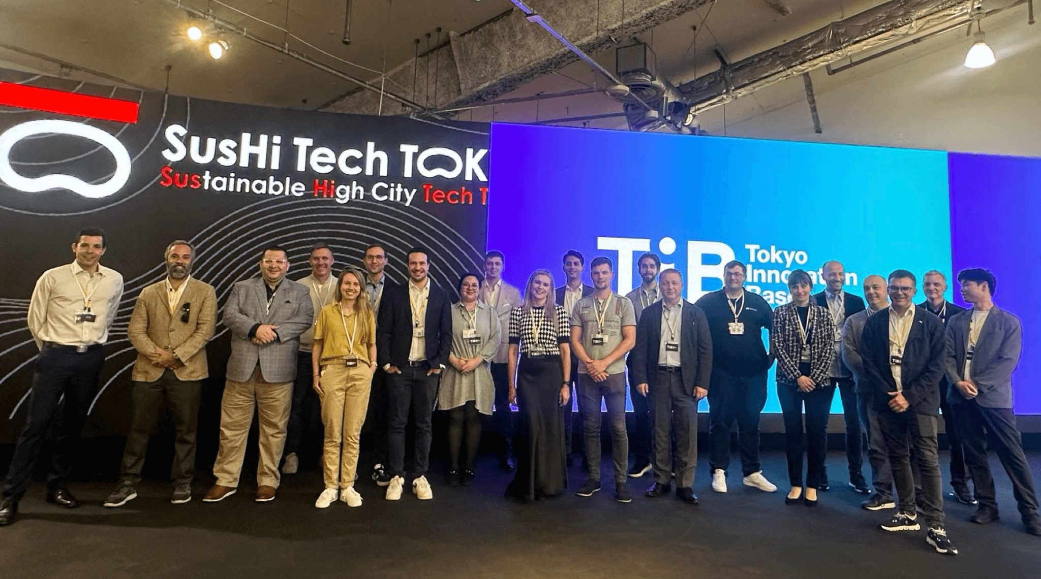 photo of team members and other participants of the Japan IT Week